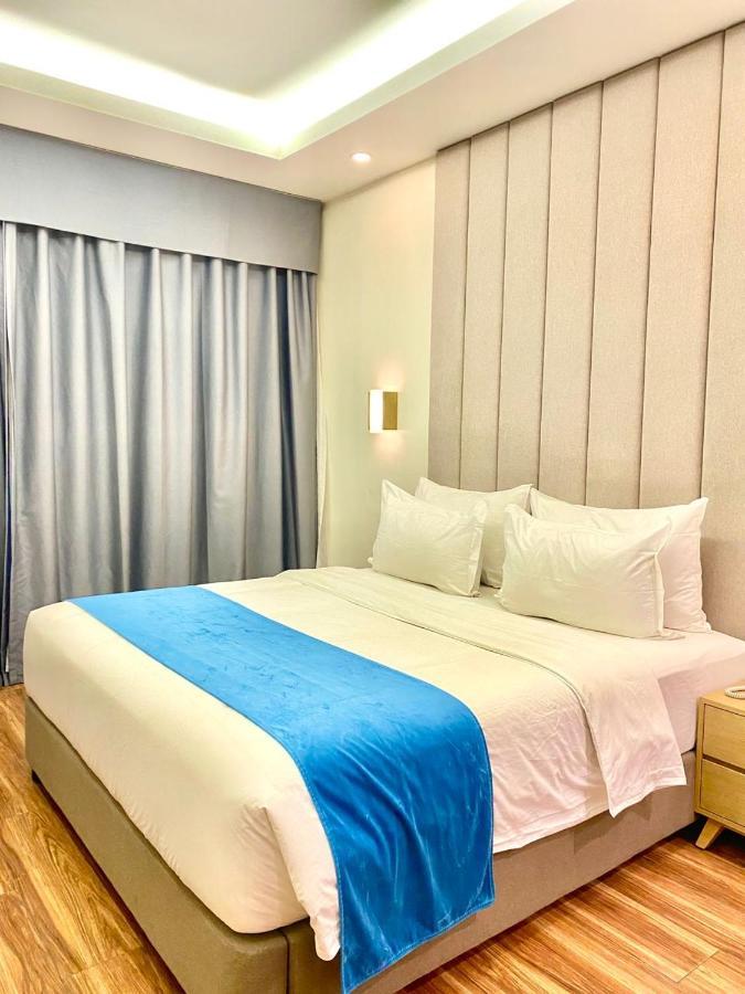 Bravo Tanauan Hotel Exteriör bild